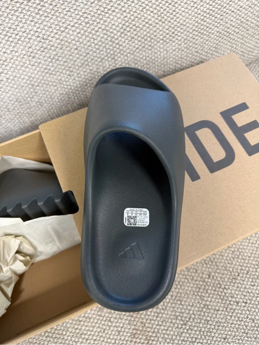 adidas YZY Slide Size 8